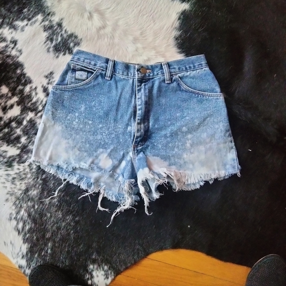 Wrangler Denim Frayed Hem Women's Shorts